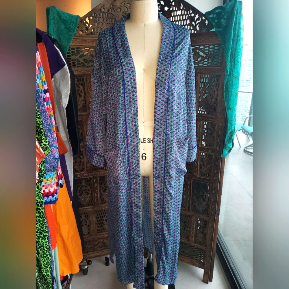 NWT Live & Muse Silk Lounge Bath Robe w/ Pockets by Karma Highway